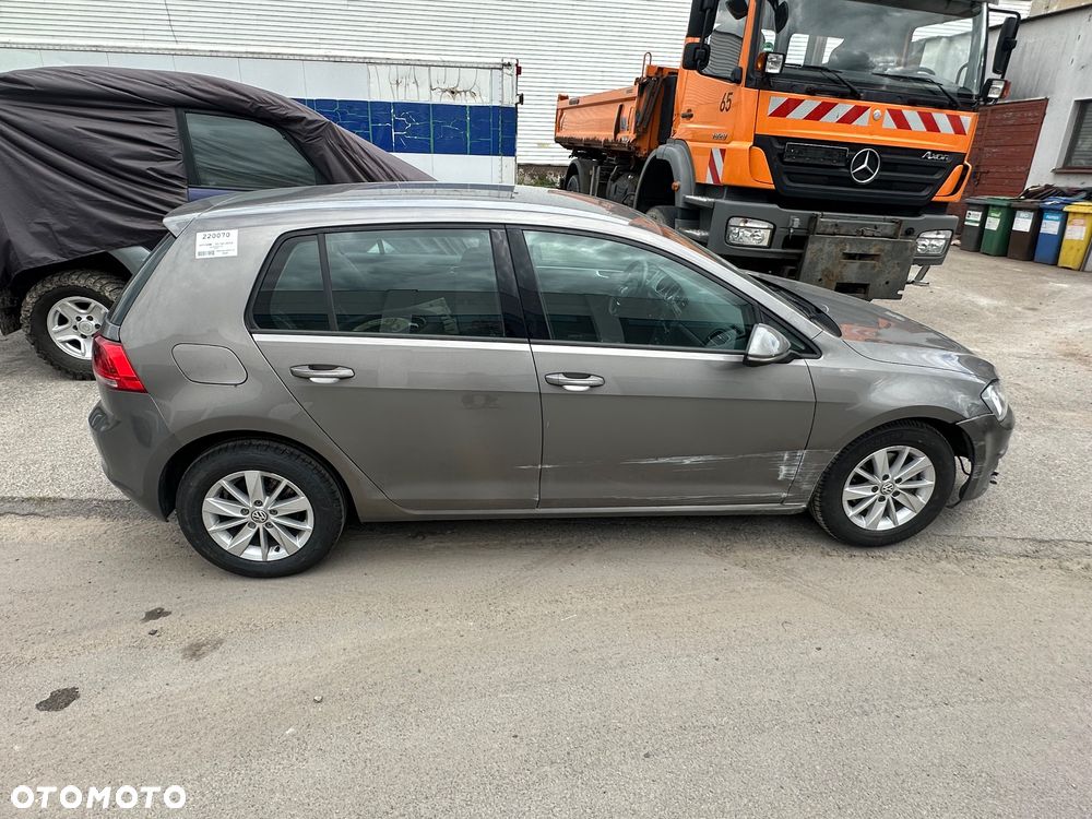 Volkswagen Golf 1.6 BlueTDI Comfortline - 22