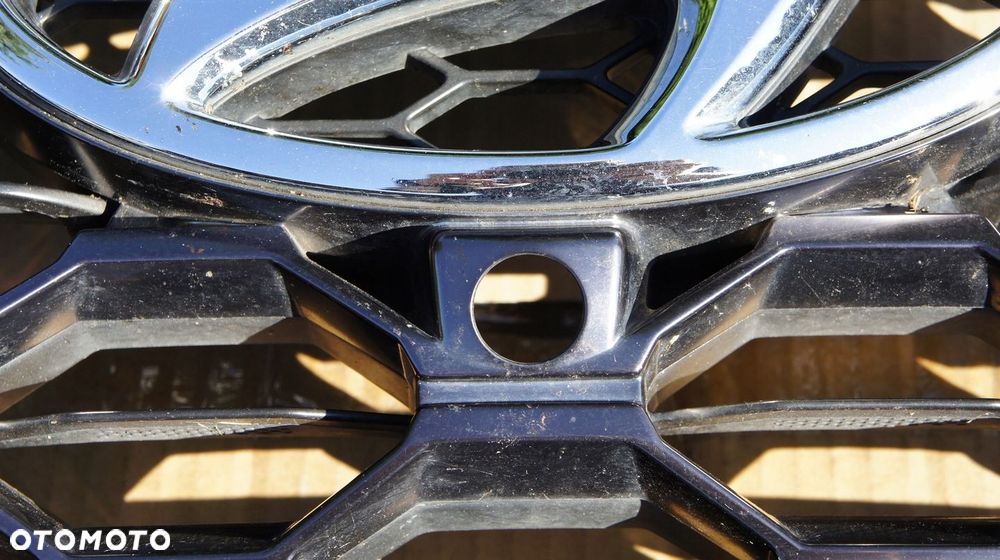 ATRAPA PRZEDNIA GRILL HYUNDAI SANTA FE IV - 4