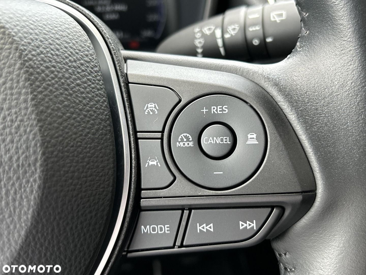 Toyota Corolla 1.8 Hybrid Comfort - 15