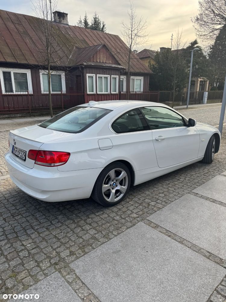 BMW Seria 3 325d - 7