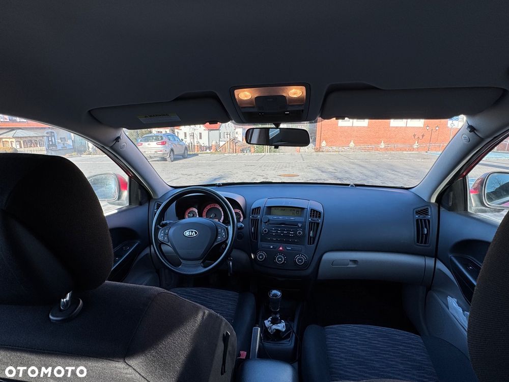 Kia Ceed 1.4 Comfort + - 9