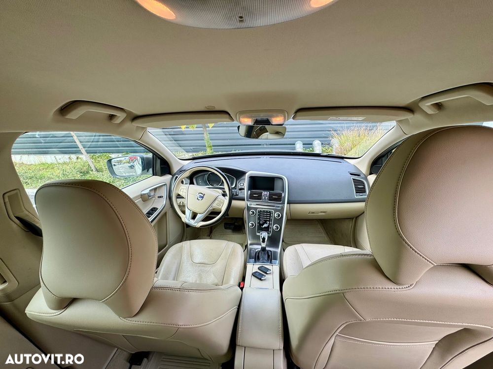 Volvo XC 60 D4AWD Kinetic - 6
