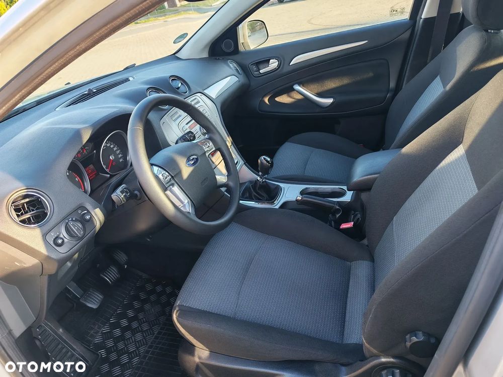 Ford Mondeo - 11