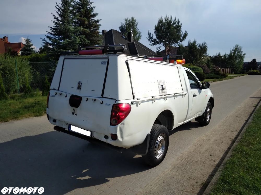 Mitsubishi L200 2.5 DID CC Intense - 10