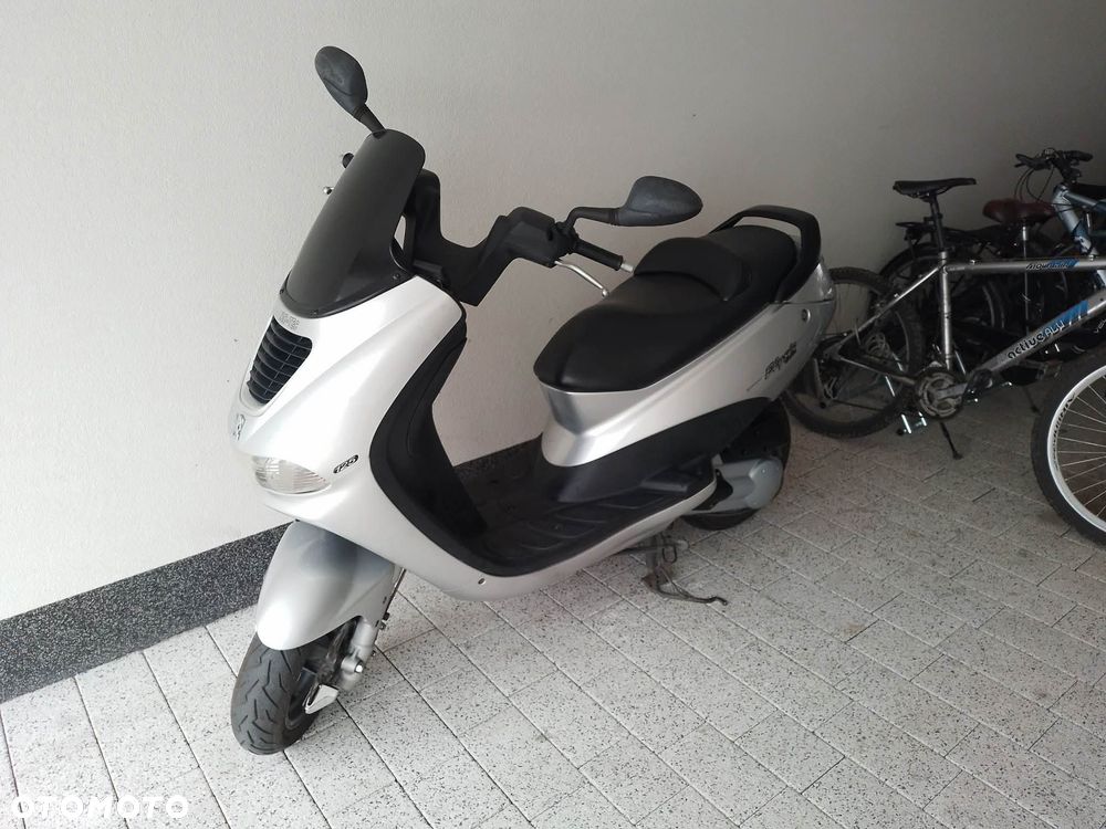 Peugeot Elyseo