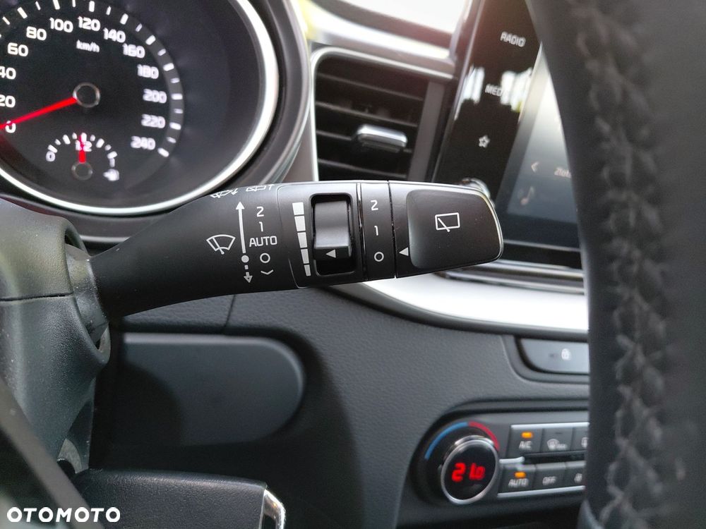 Kia Ceed 1.5 T-GDI M - 23
