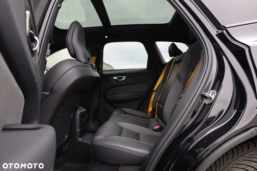 Volvo XC 60 T8 AWD Polestar Engineered - 20