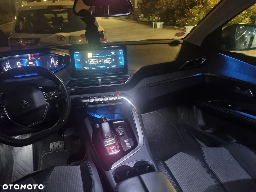 Peugeot 5008 1.2 PureTech Allure Pack S&S EAT8 - 29