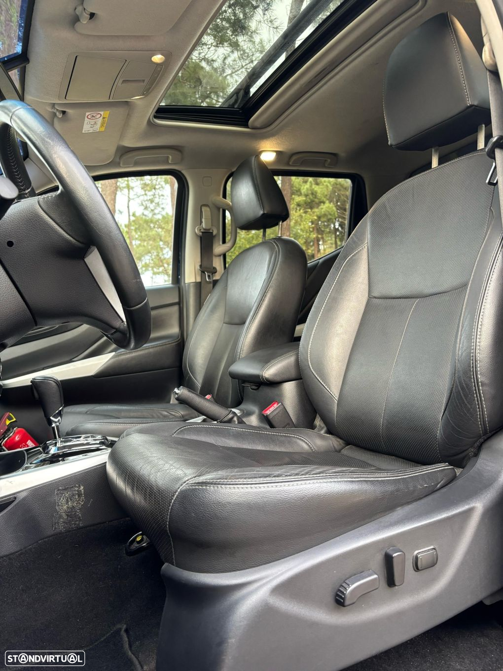 Nissan Navara DC 4x4 Auto EU6 Tekna - 15
