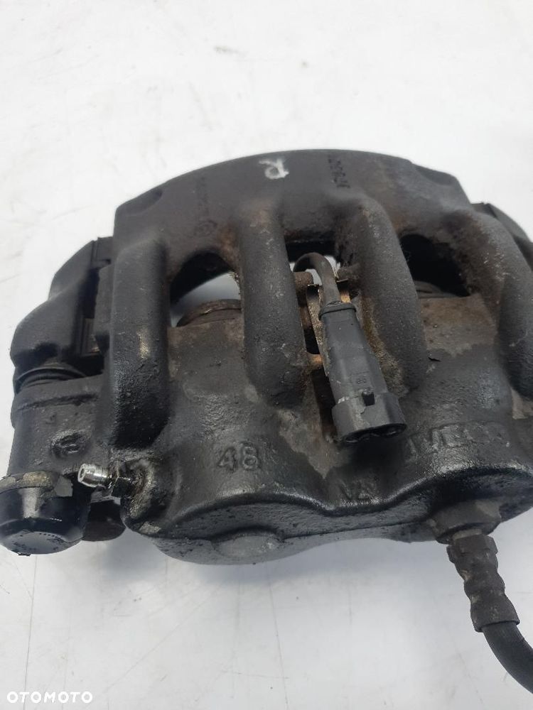 ZACISK TYŁ BREMBO PRAWY JARZMO IVECO DAILY 4 70C 378301 - 5