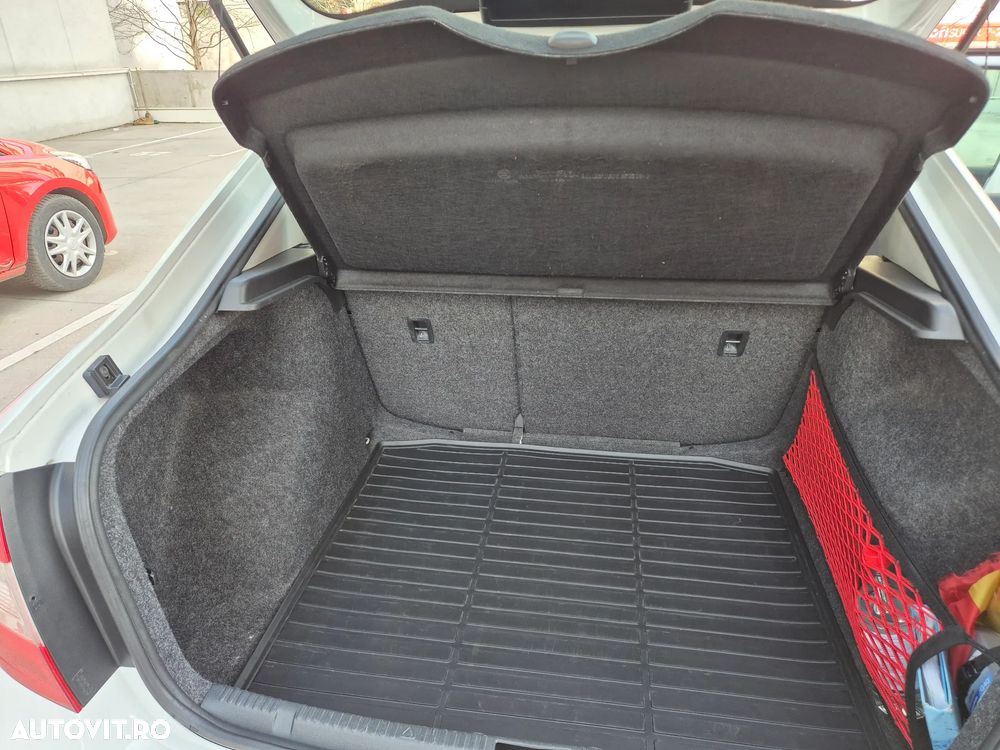 Skoda RAPID 1.2 TSI Ambition - 10