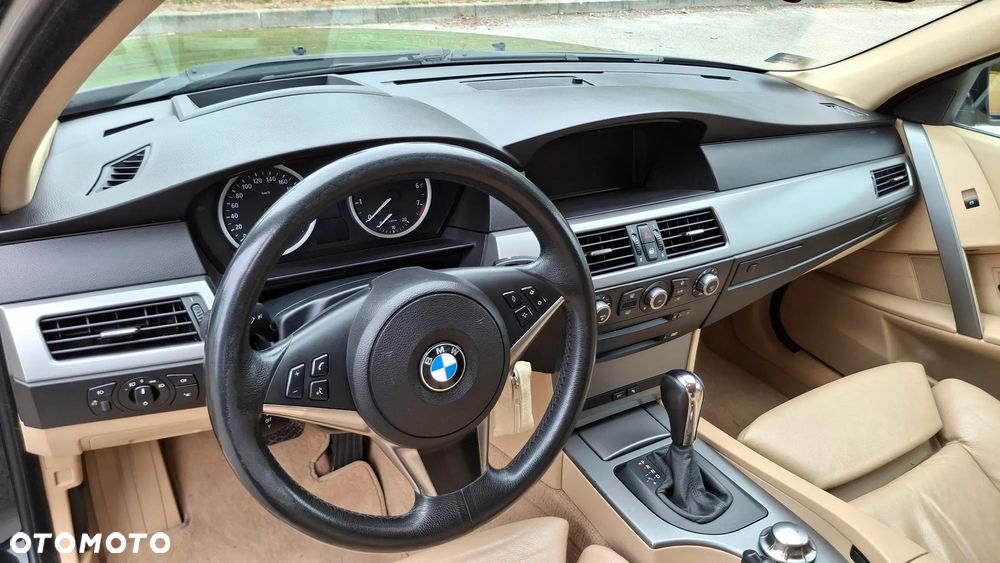 BMW Seria 5 530i - 12