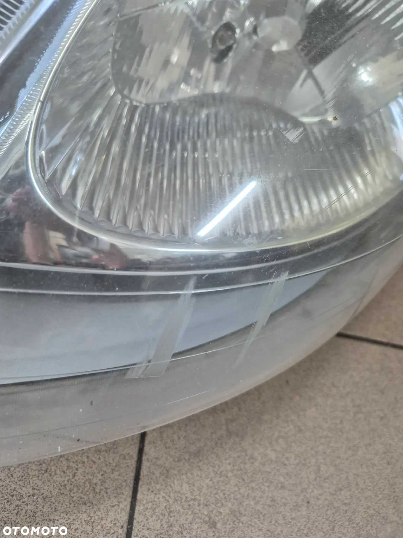 LAMPA LEWA EU TRAFIC PRIMASTAR VIVARO  01-06r. - 2