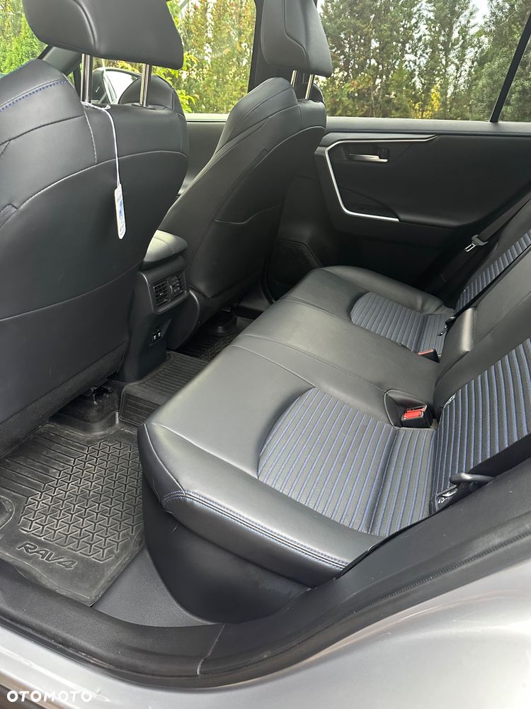 Toyota RAV4 Hybrid Selection 4x4 - 25