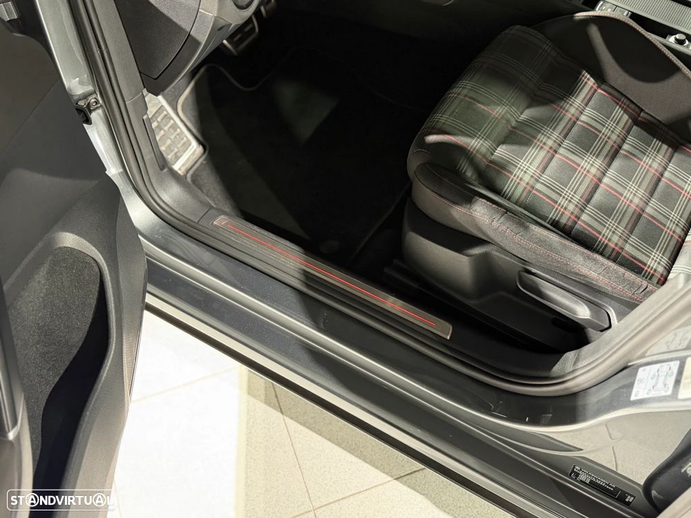 VW Golf GTI (BlueMotion ) DSG Performance - 22