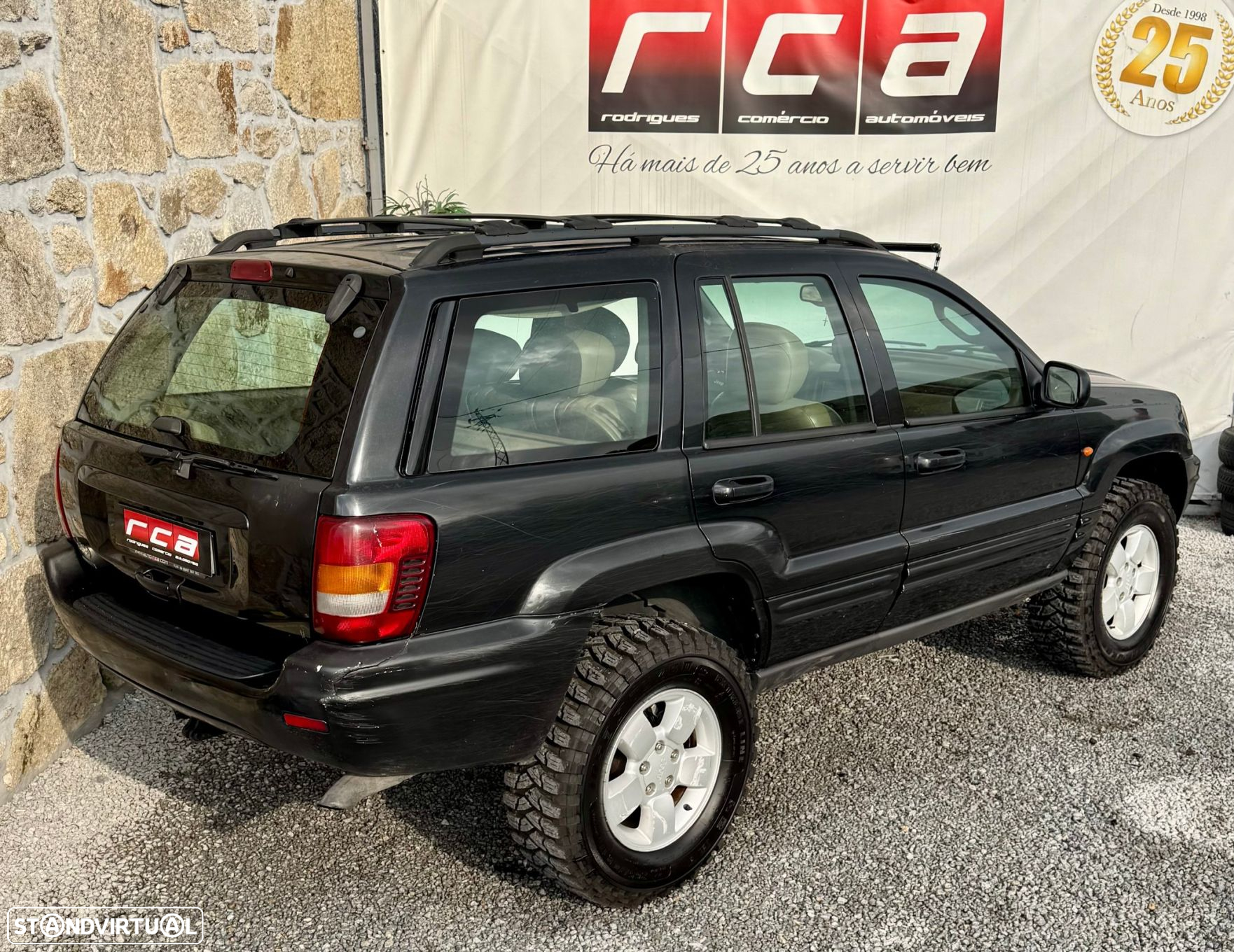 Jeep Grand Cherokee - 20