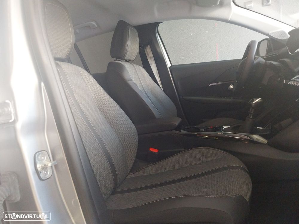 Peugeot 208 1.2 PureTech Allure Pack - 10