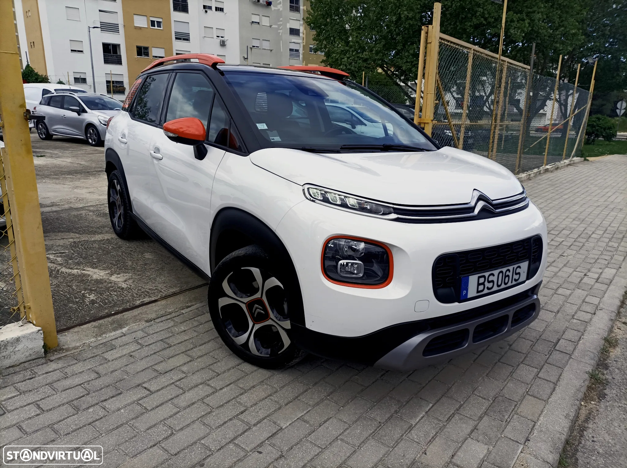 Citroën C3 Aircross 1.2 PureTech Shine - 2