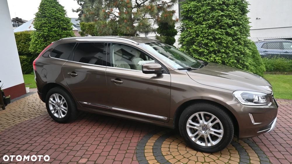 Volvo XC 60 D5 AWD Summum - 3