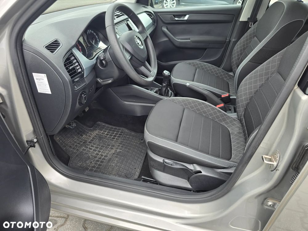 Skoda Fabia 1.0 Ambition - 10