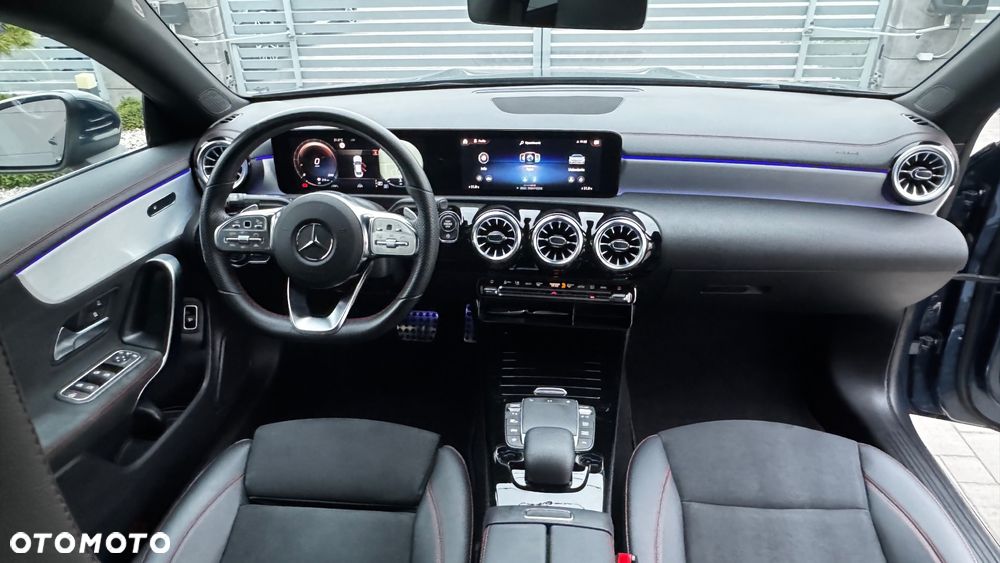 Mercedes-Benz CLA 200 d 4-Matic AMG Line 8G-DCT - 16