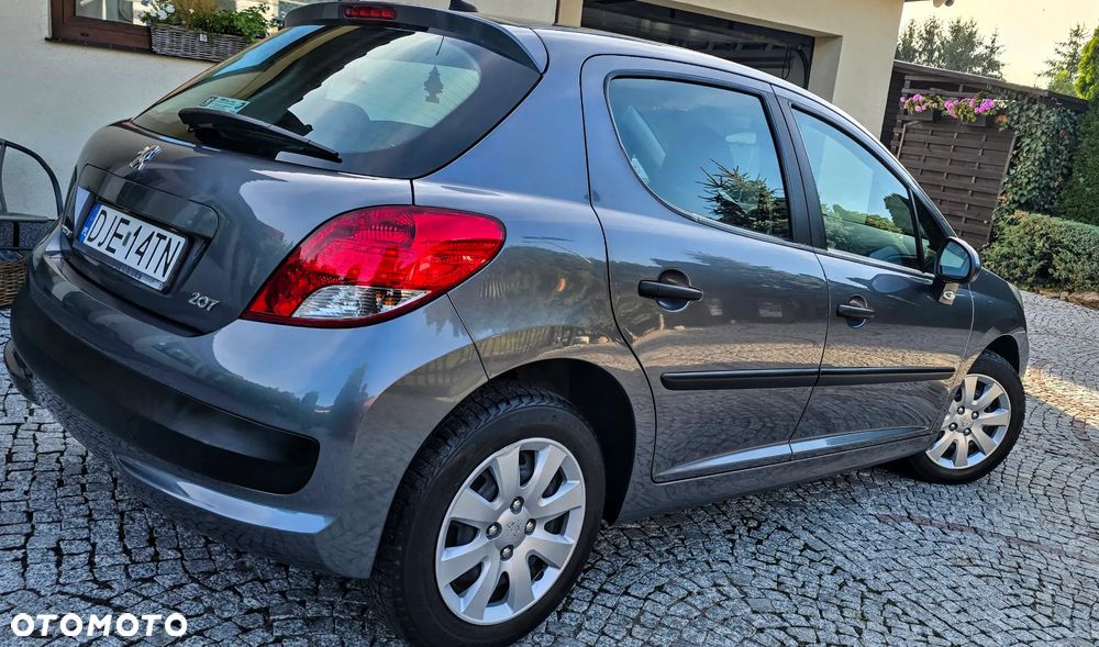 Peugeot 207 - 2