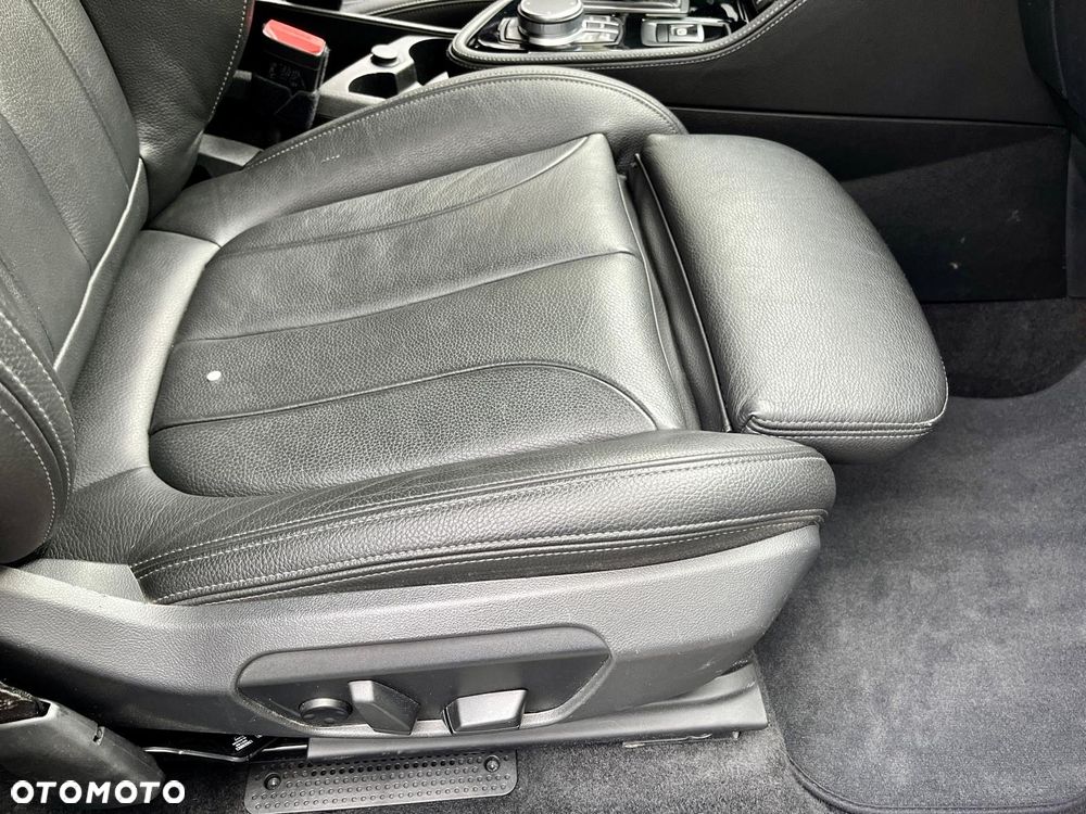 BMW Seria 2 220d Gran Tourer xDrive Sport-Aut Sport Line - 22