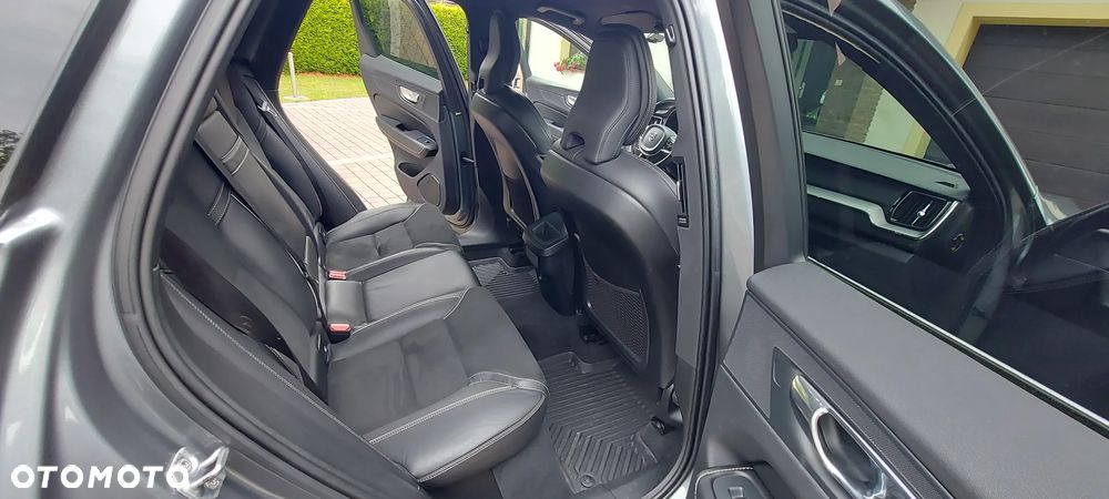 Volvo XC 60 D4 AWD RDesign - 14