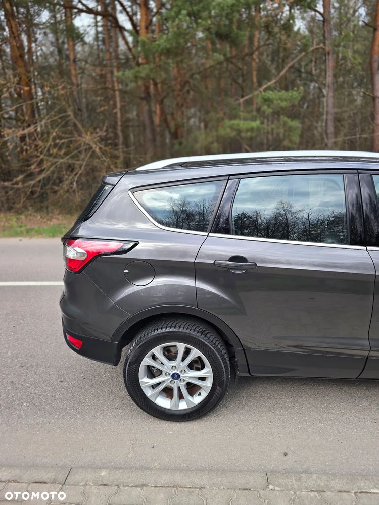 Ford Kuga 1.5 EcoBoost 2x4 Titanium - 13