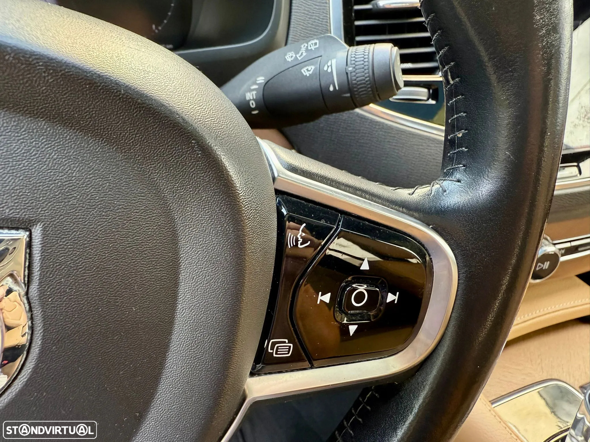 Volvo XC 90 2.0 T8 PHEV Excellence AWD - 26