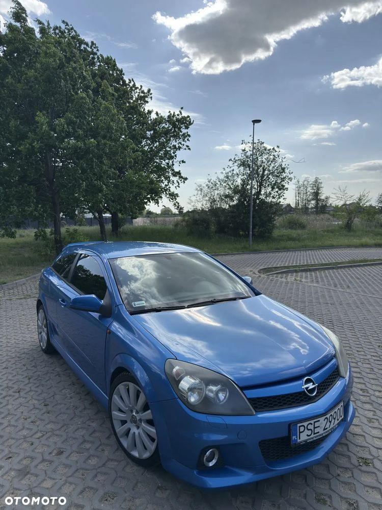 Opel Astra 2.0 T OPC - 8