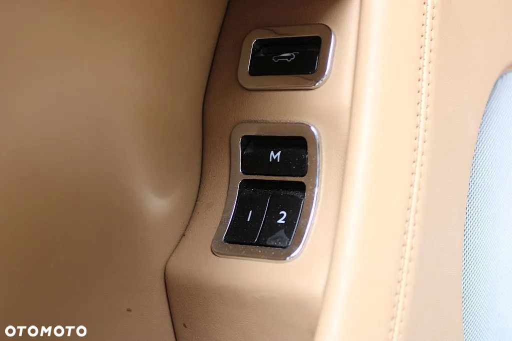 Bentley Bentayga W12 - 16