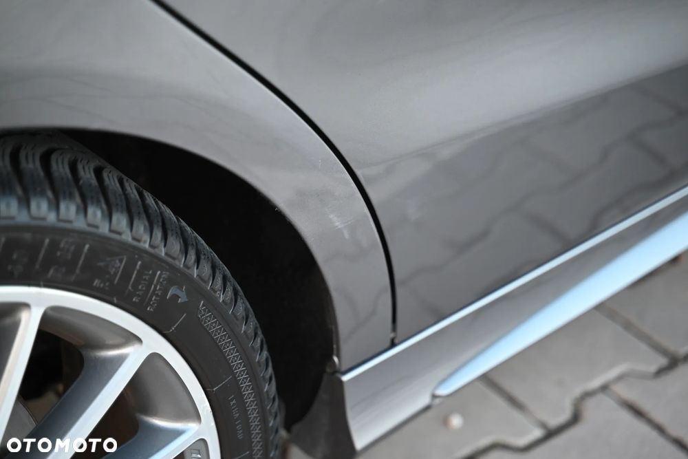 Mercedes-Benz CLA 200 7G-DCT AMG Line - 24