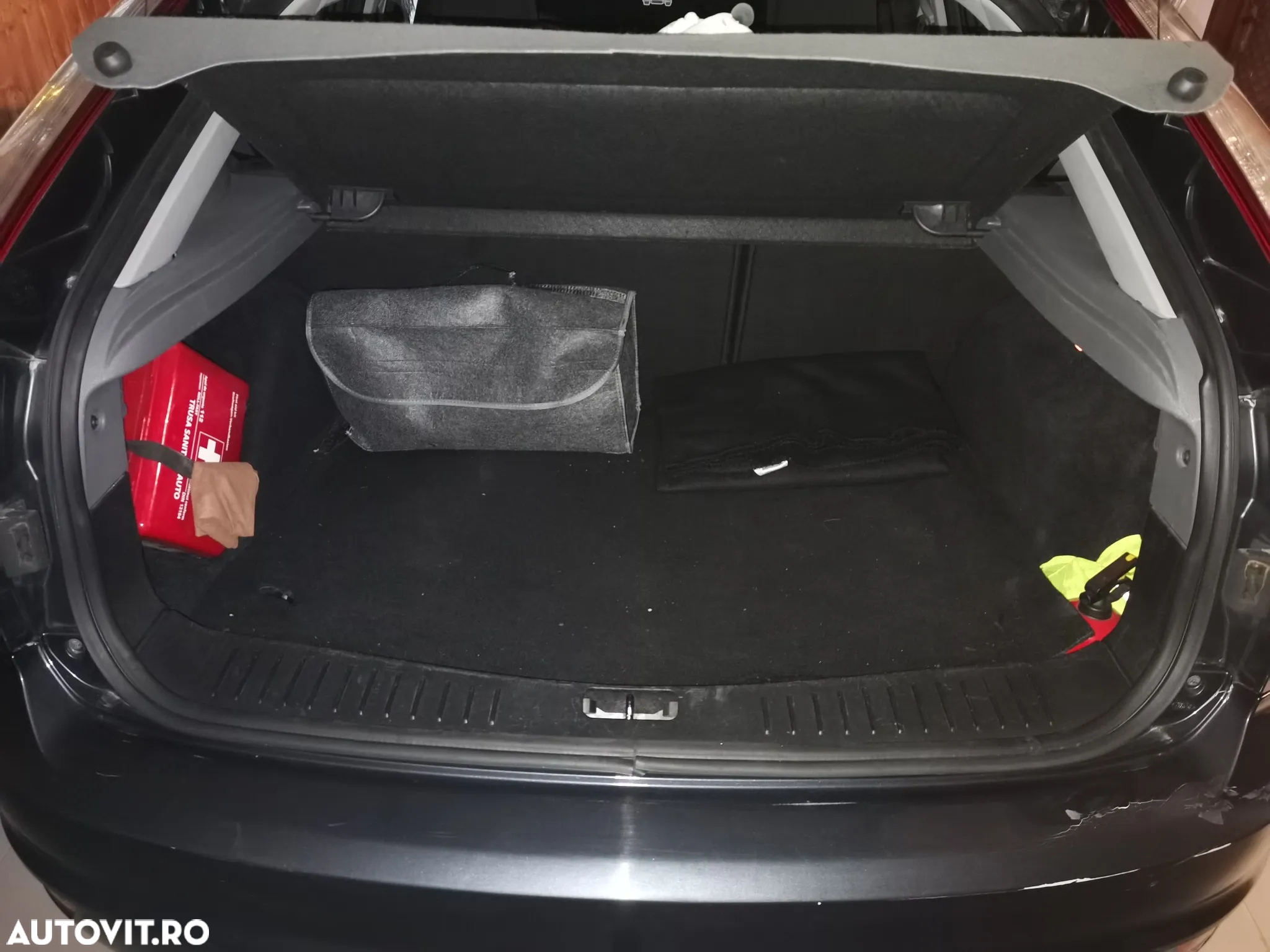 Ford Focus 1.6 TDCi Connection - 13