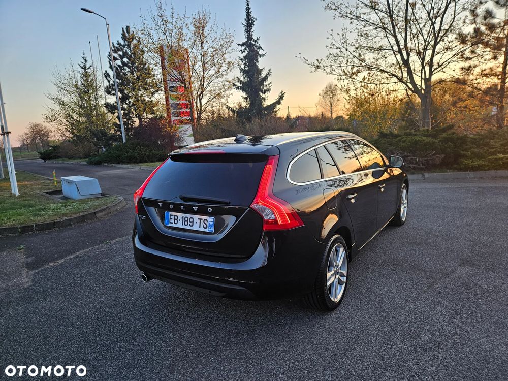 Volvo V60 DRIVe Summum - 17