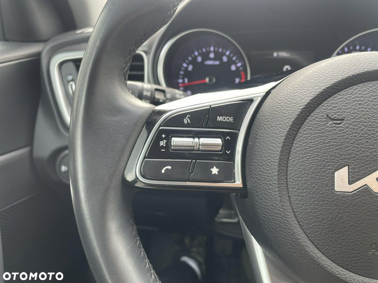 Kia Ceed - 21