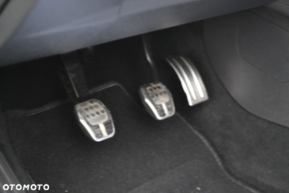 Ford Focus 1.5 EcoBoost ST-Line ASS - 29