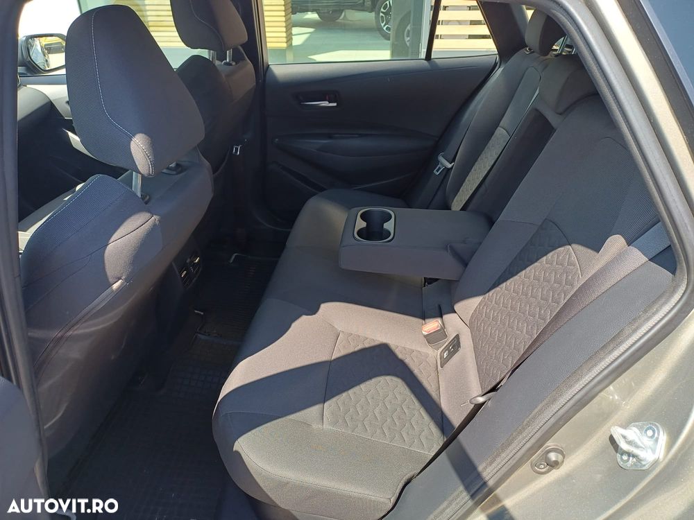 Toyota Corolla 1.8 HSD Dynamic - 9