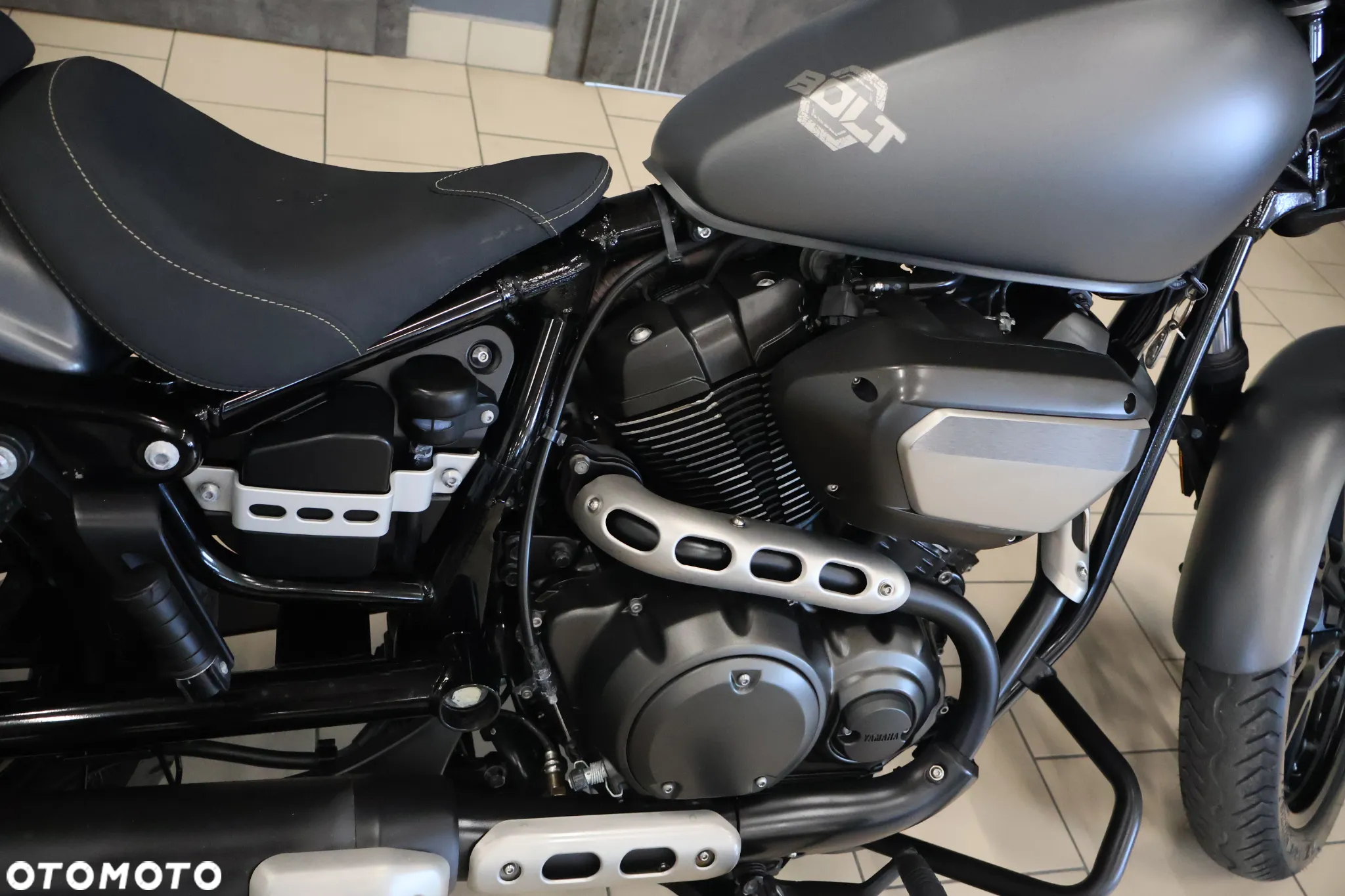 Yamaha XV - 12