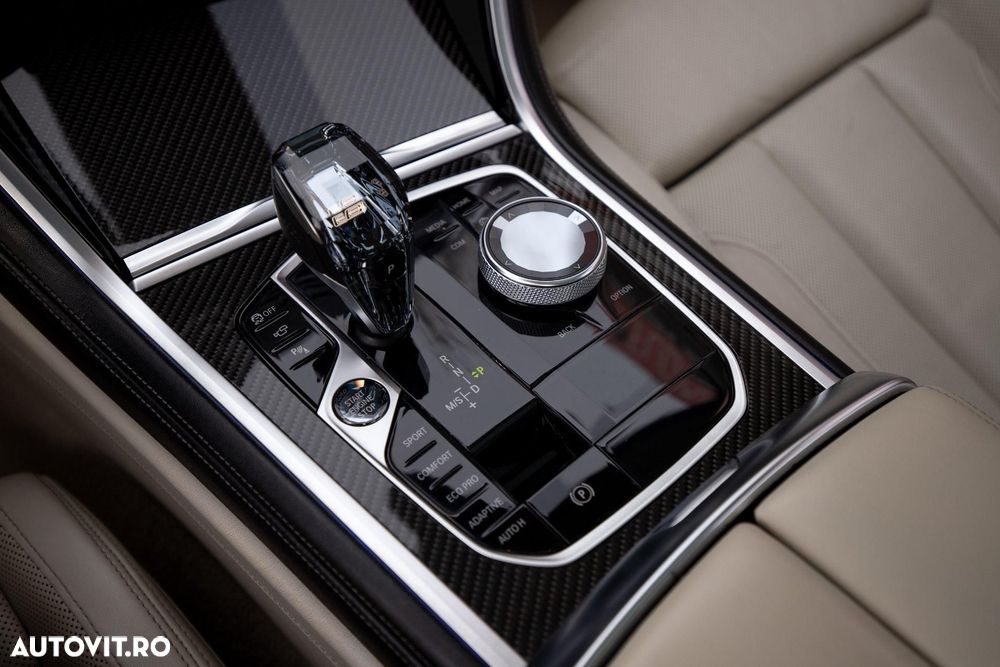 BMW Seria 8 - 27