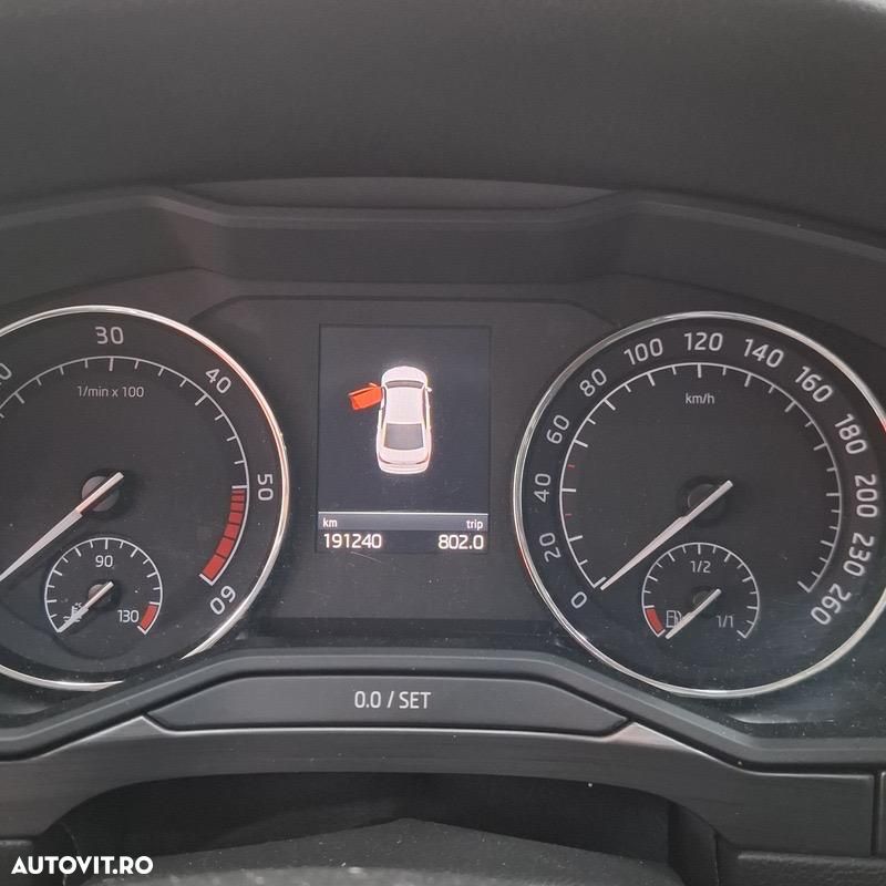 Skoda Superb 1.6 TDI DSG Style - 9