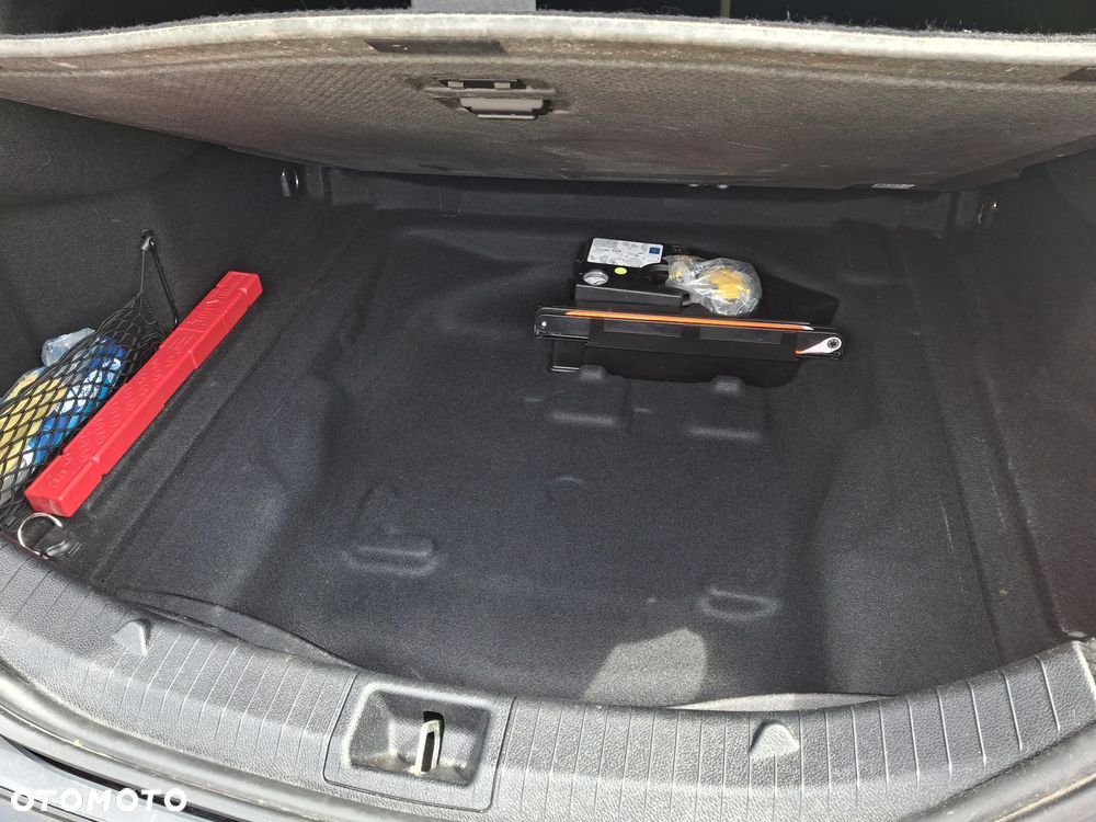 Mercedes-Benz CLA 250 4-Matic - 17