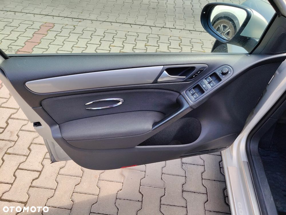 Volkswagen Golf 1.4 Comfortline - 12