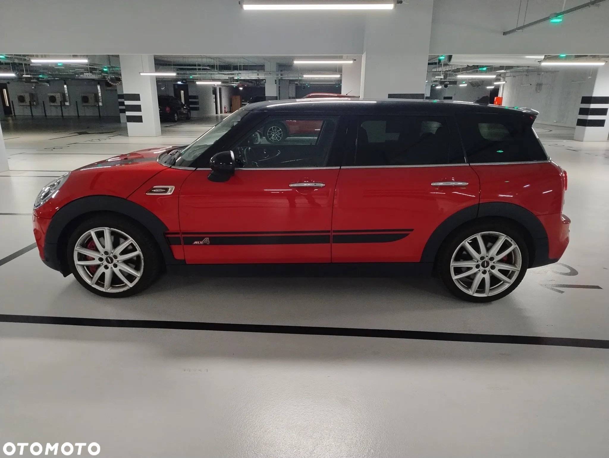 MINI John Cooper Works ALL4 sport - 2