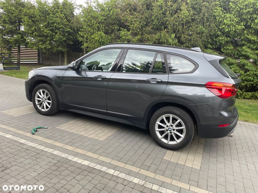 BMW X1 sDrive18d - 13