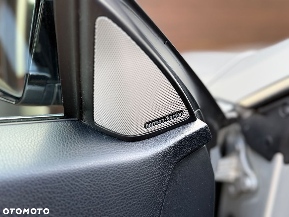 Mercedes-Benz Klasa E 250 7G-TRONIC - 22