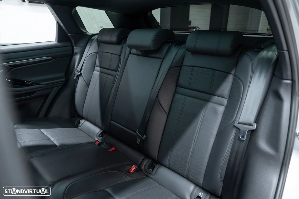 Land Rover Range Rover Evoque 1.5 P300e AWD R-Dynamic Auto - 56