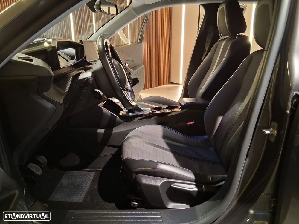 Peugeot 2008 1.5 BlueHDi Allure Pack - 25