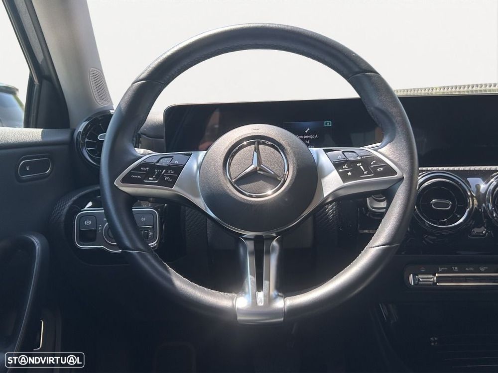 Mercedes-Benz A 250 Limousine — fotografia 10