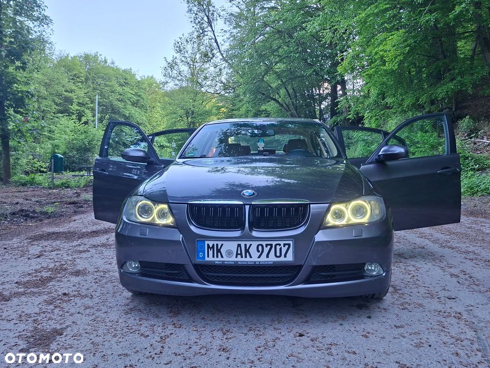 BMW Seria 3 320d - 11